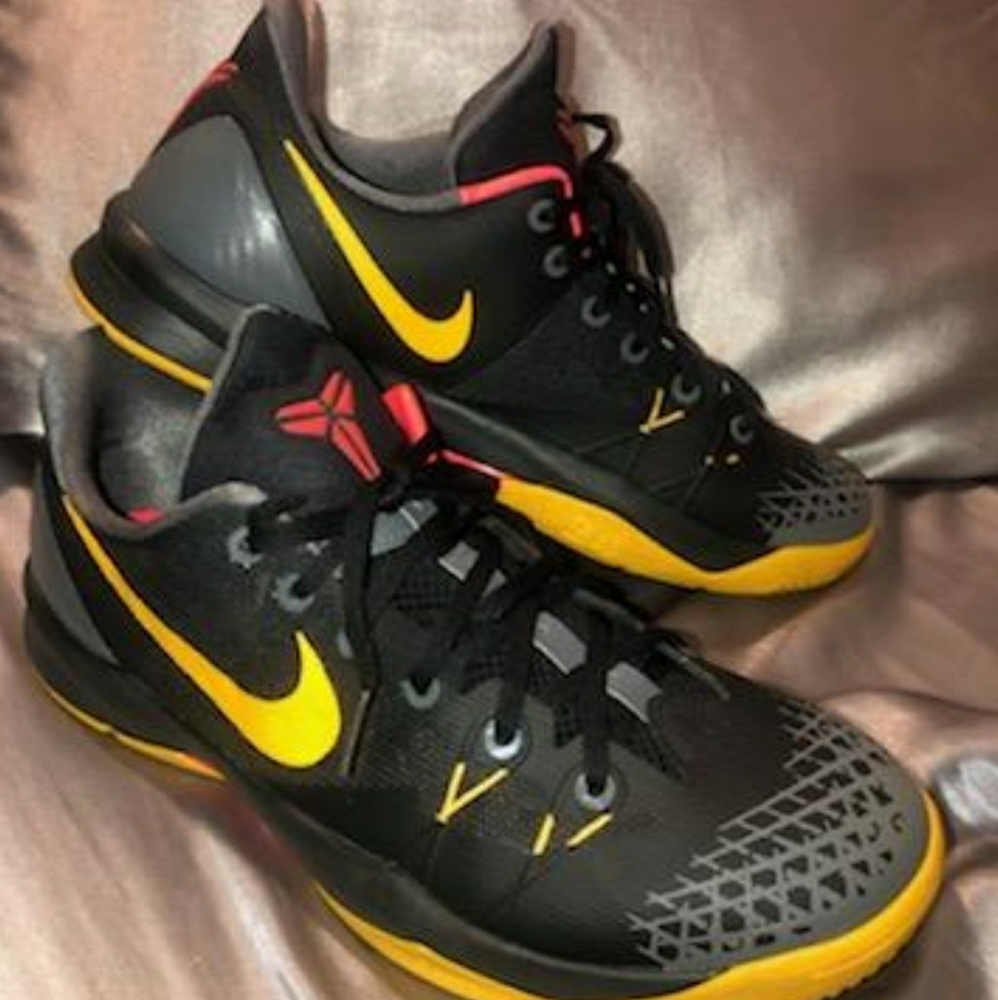 Nike Kobe Venomenom 4